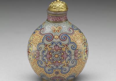 图片[3]-Glass-body painted enamel snuff bottle with patternized floral designs, Qianlong reign (1735-1796), Qing dynasty-China Archive